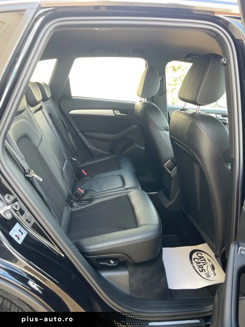 Audi Q5 2.0TDI  177CP  SLINE  BI-Xenon  Piele  Scaune încălz