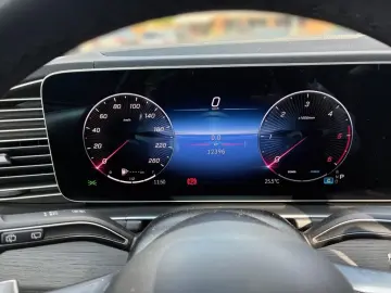 MERCEDES-BENZ GLE 450 d AMG 4M AHK PANO NIGHT BURMESTER 360