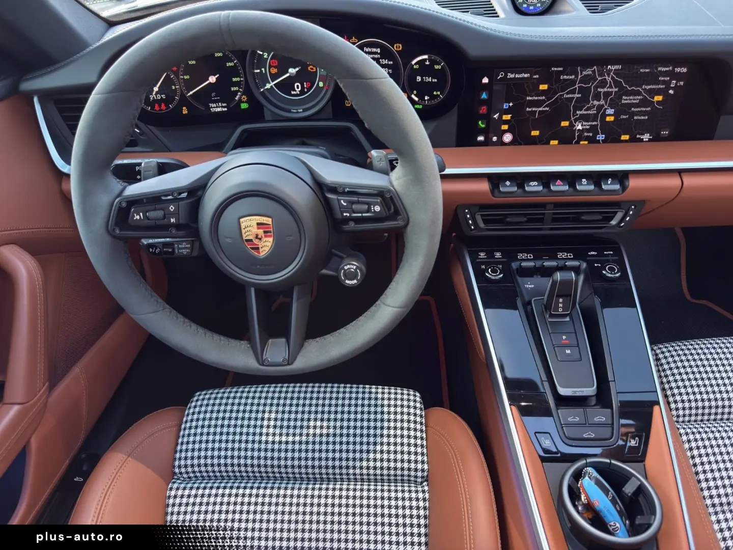 PORSCHE 911 Carrera S Heritage Approved 1.Hand Facelift