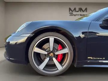 PORSCHE 911 Carrera S Heritage Approved 1.Hand Facelift