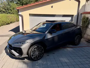 LAMBORGHINI Urus SE PANO B&O MASSAGE MWST