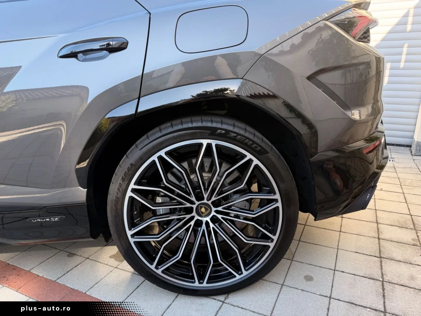 LAMBORGHINI Urus SE PANO B&O MASSAGE MWST