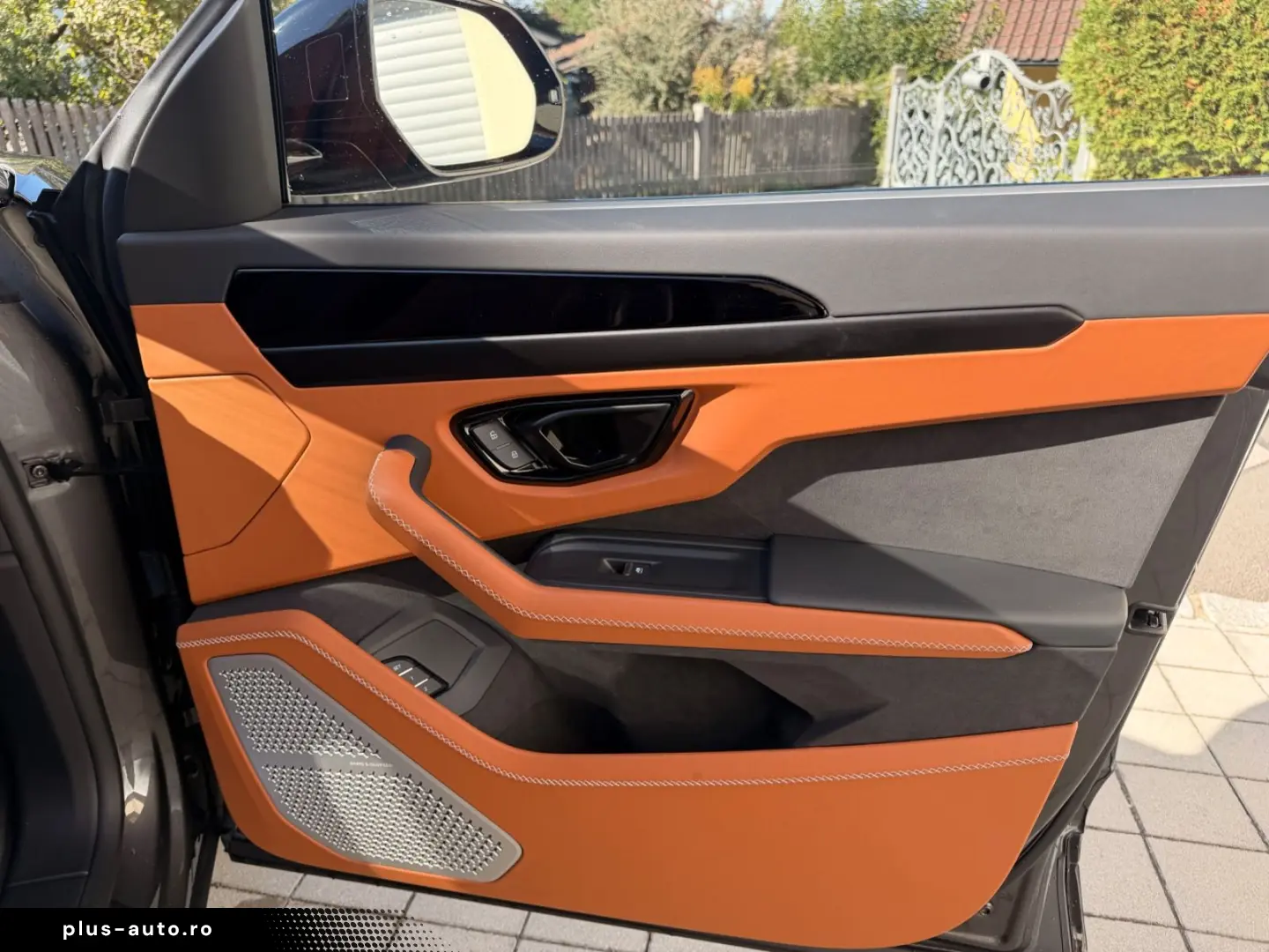 LAMBORGHINI Urus SE PANO B&O MASSAGE MWST