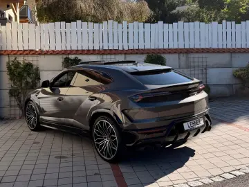 LAMBORGHINI Urus SE PANO B&O MASSAGE MWST