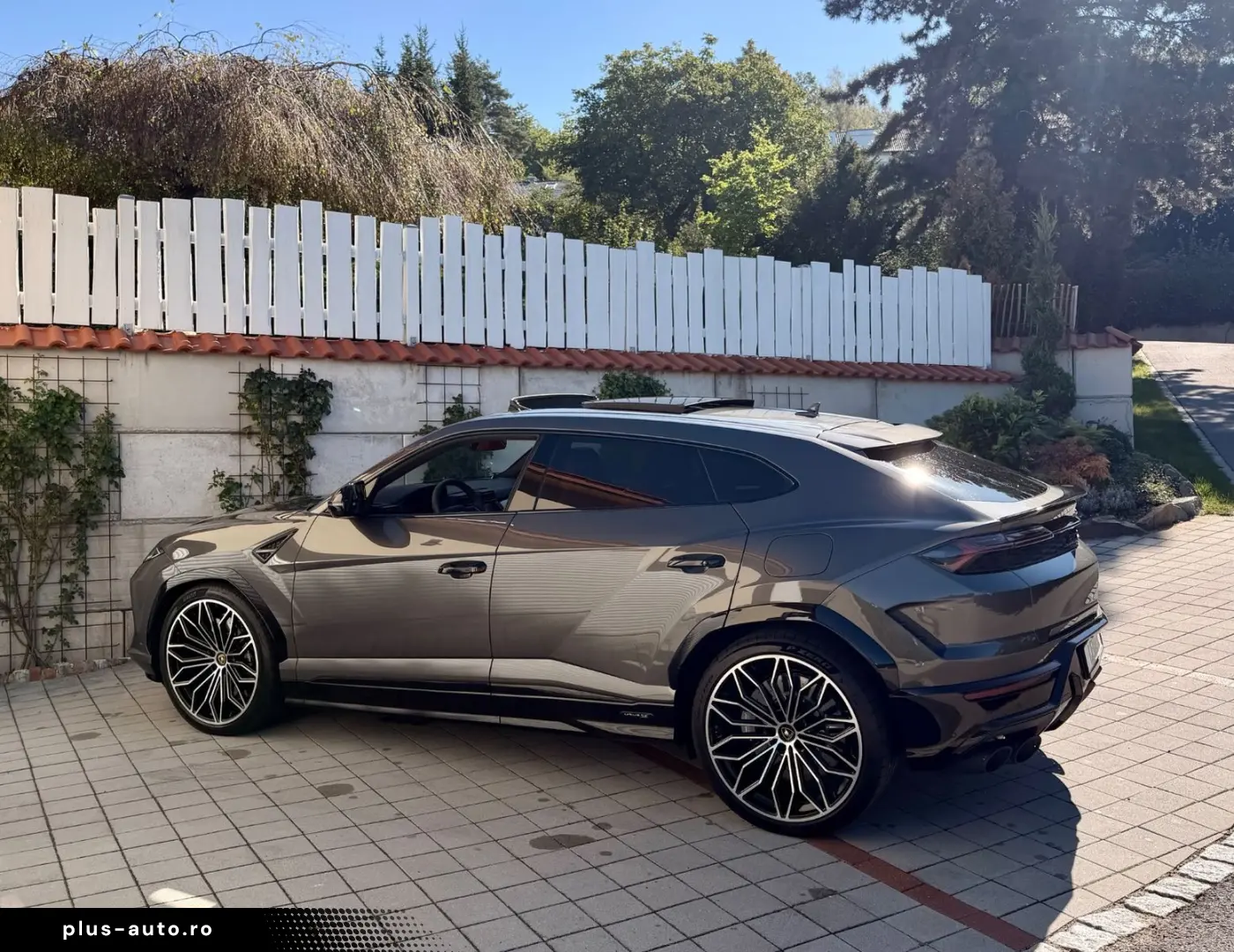 LAMBORGHINI Urus SE PANO B&O MASSAGE MWST