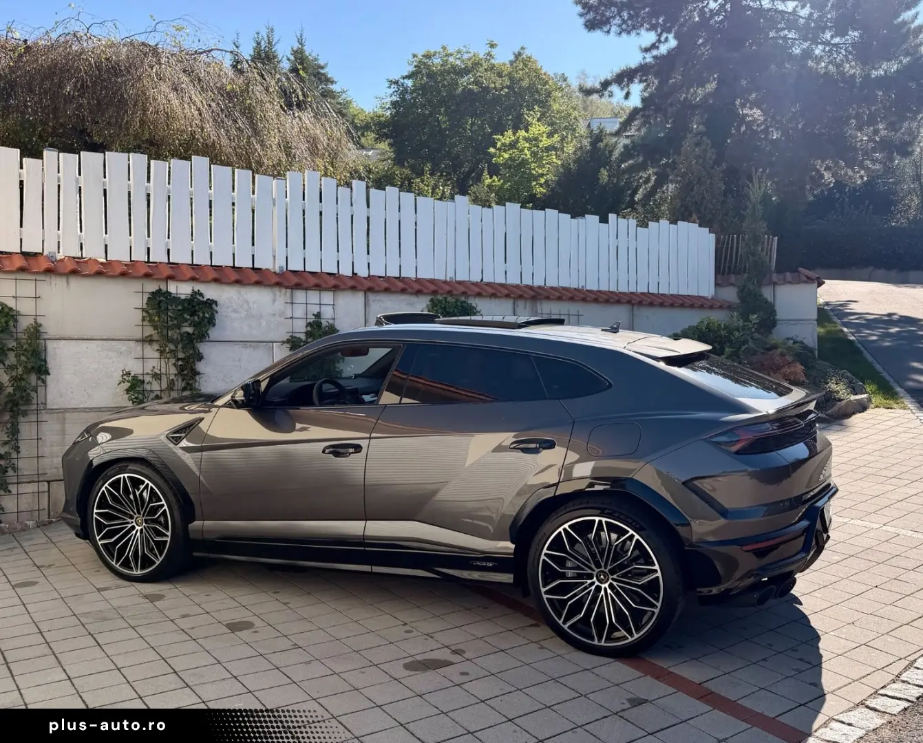 LAMBORGHINI Urus SE PANO B&O MASSAGE MWST