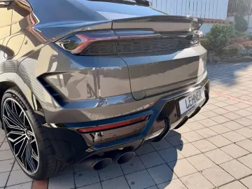 LAMBORGHINI Urus SE PANO B&O MASSAGE MWST