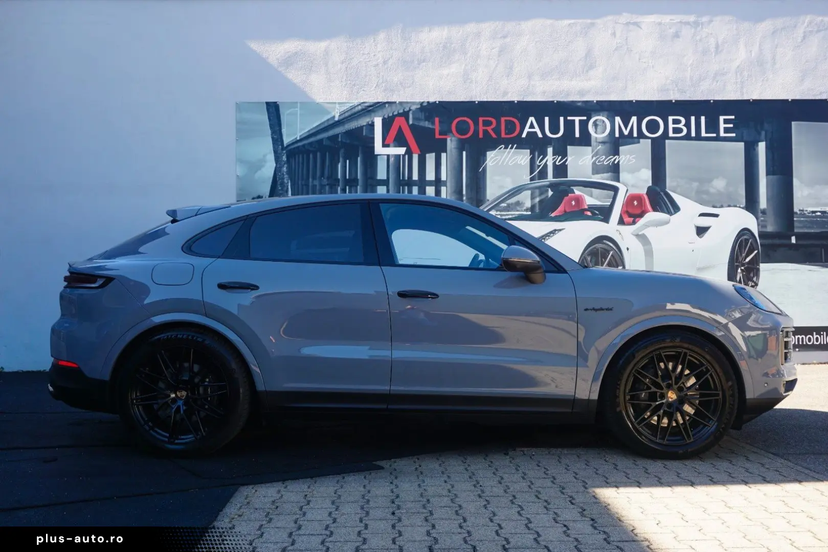 PORSCHE Cayenne Coupe E-Hybrid Arktikgrau 18Wege Sitze