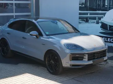 PORSCHE Cayenne Coupe E-Hybrid Arktikgrau 18Wege Sitze