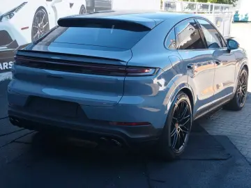 PORSCHE Cayenne Coupe E-Hybrid Arktikgrau 18Wege Sitze