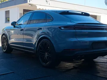 PORSCHE Cayenne Coupe E-Hybrid Arktikgrau 18Wege Sitze