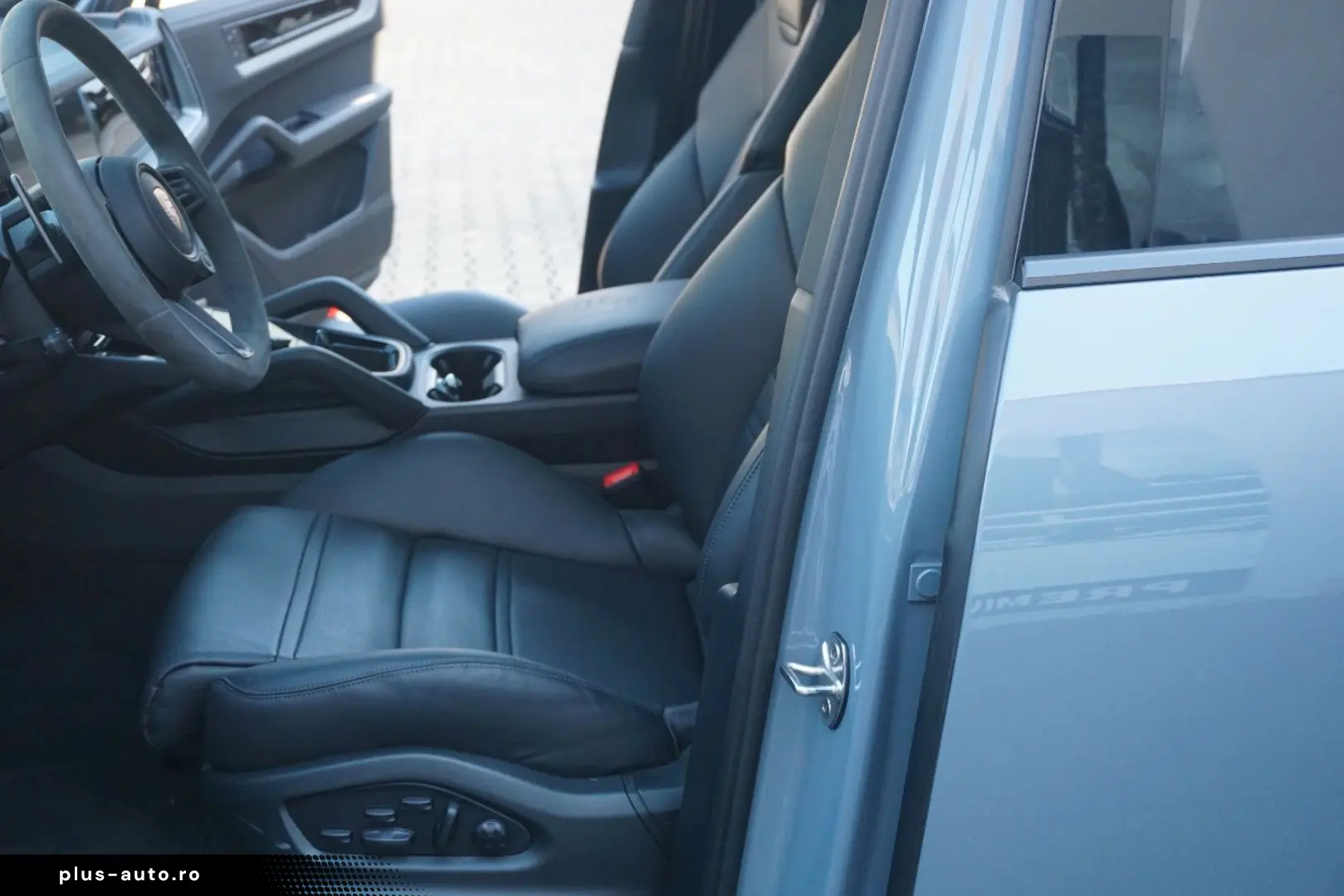 PORSCHE Cayenne Coupe E-Hybrid Arktikgrau 18Wege Sitze