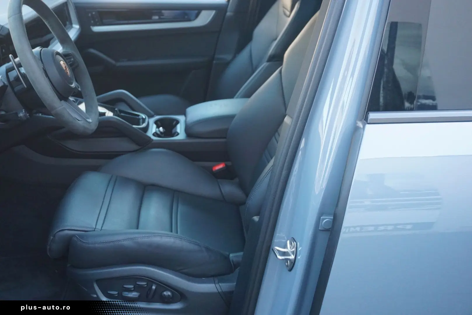 PORSCHE Cayenne Coupe E-Hybrid Arktikgrau 18Wege Sitze