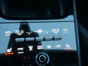 PORSCHE Cayenne Coupe E-Hybrid Arktikgrau 18Wege Sitze