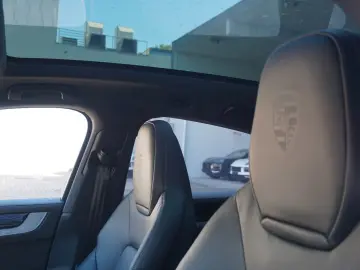 PORSCHE Cayenne Coupe E-Hybrid Arktikgrau 18Wege Sitze