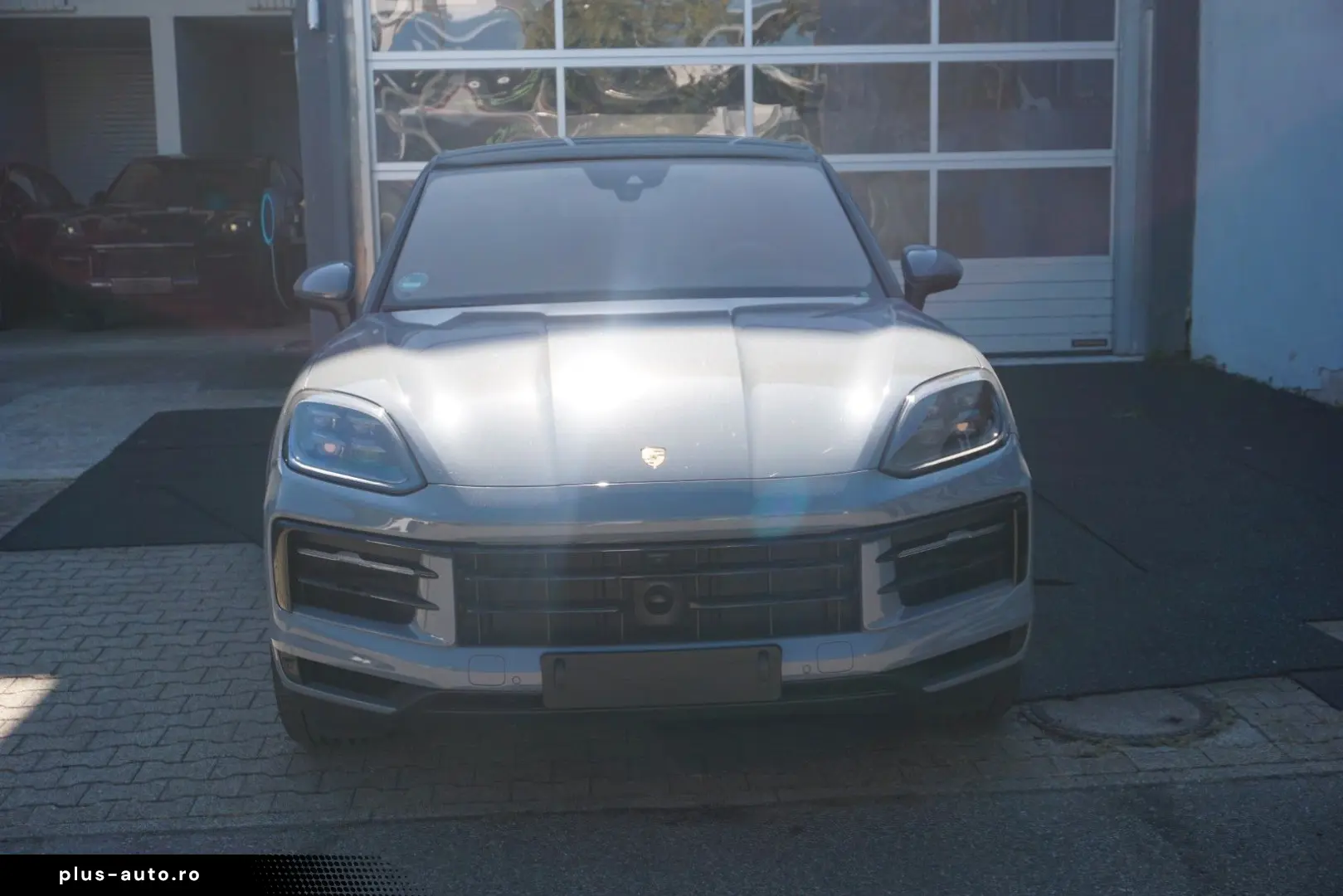PORSCHE Cayenne Coupe E-Hybrid Arktikgrau 18Wege Sitze