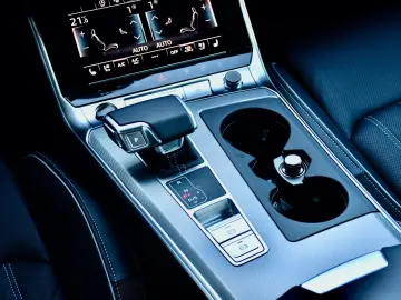 AUDI A6 50 TDI Qu Exclusive Matrix Luft B&O HUD