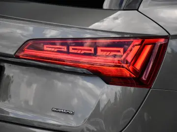 AUDI Q5 40 TDI Quat S line 360K Virtual GARANTIE 2029