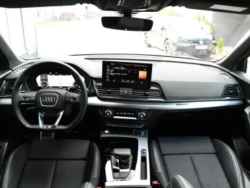 AUDI Q5 40 TDI Quat S line 360K Virtual GARANTIE 2029