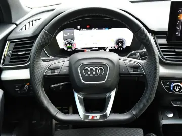 AUDI Q5 40 TDI Quat S line 360K Virtual GARANTIE 2029