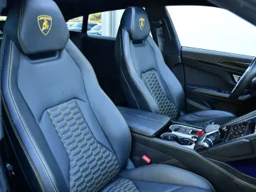LAMBORGHINI Urus 4.0 V8 Automat.