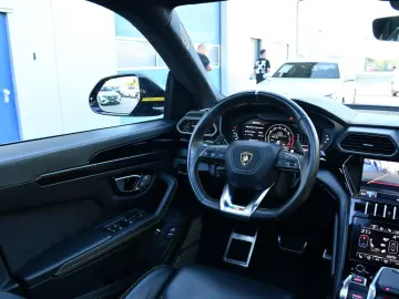 LAMBORGHINI Urus 4.0 V8 Automat.