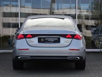 MERCEDES-BENZ E 220d Limousine  Avantgarde HeadUp 360
