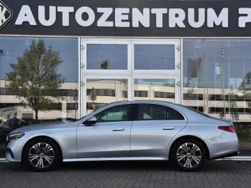 MERCEDES-BENZ E 220d Limousine  Avantgarde HeadUp 360