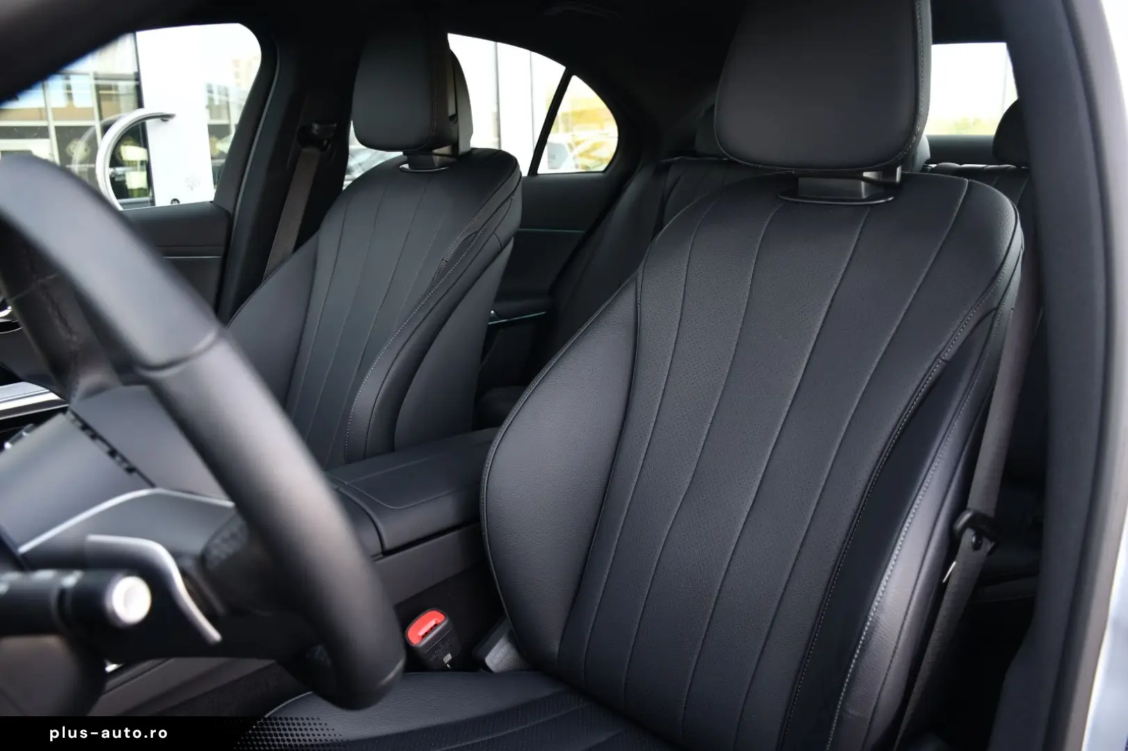 MERCEDES-BENZ E 220d Limousine  Avantgarde HeadUp 360