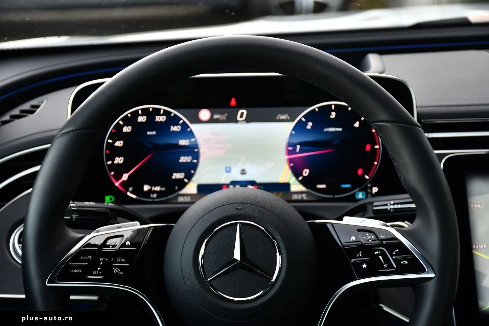 MERCEDES-BENZ E 220d Limousine  Avantgarde HeadUp 360