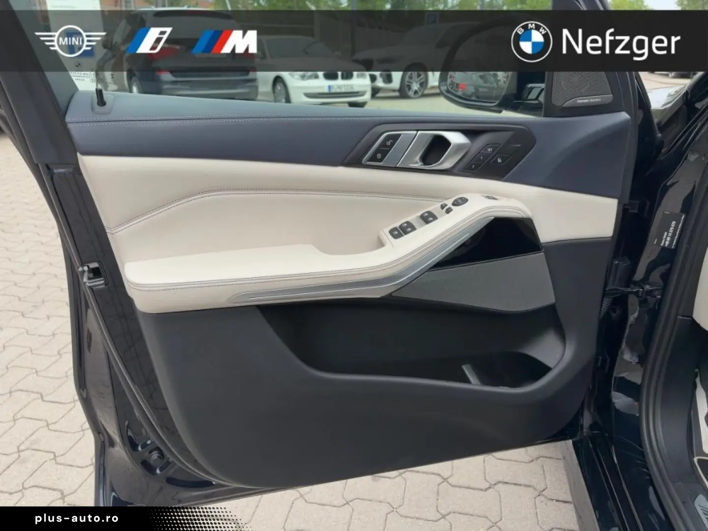 BMW X5 M50 i LASER HUD PANO H&K SOFTCLOSE STANDH. RF