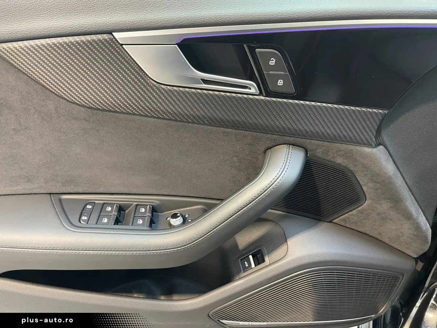 AUDI RS4 Avant TFSI Q SPORT-AGA  MATRIX HuD NAVI