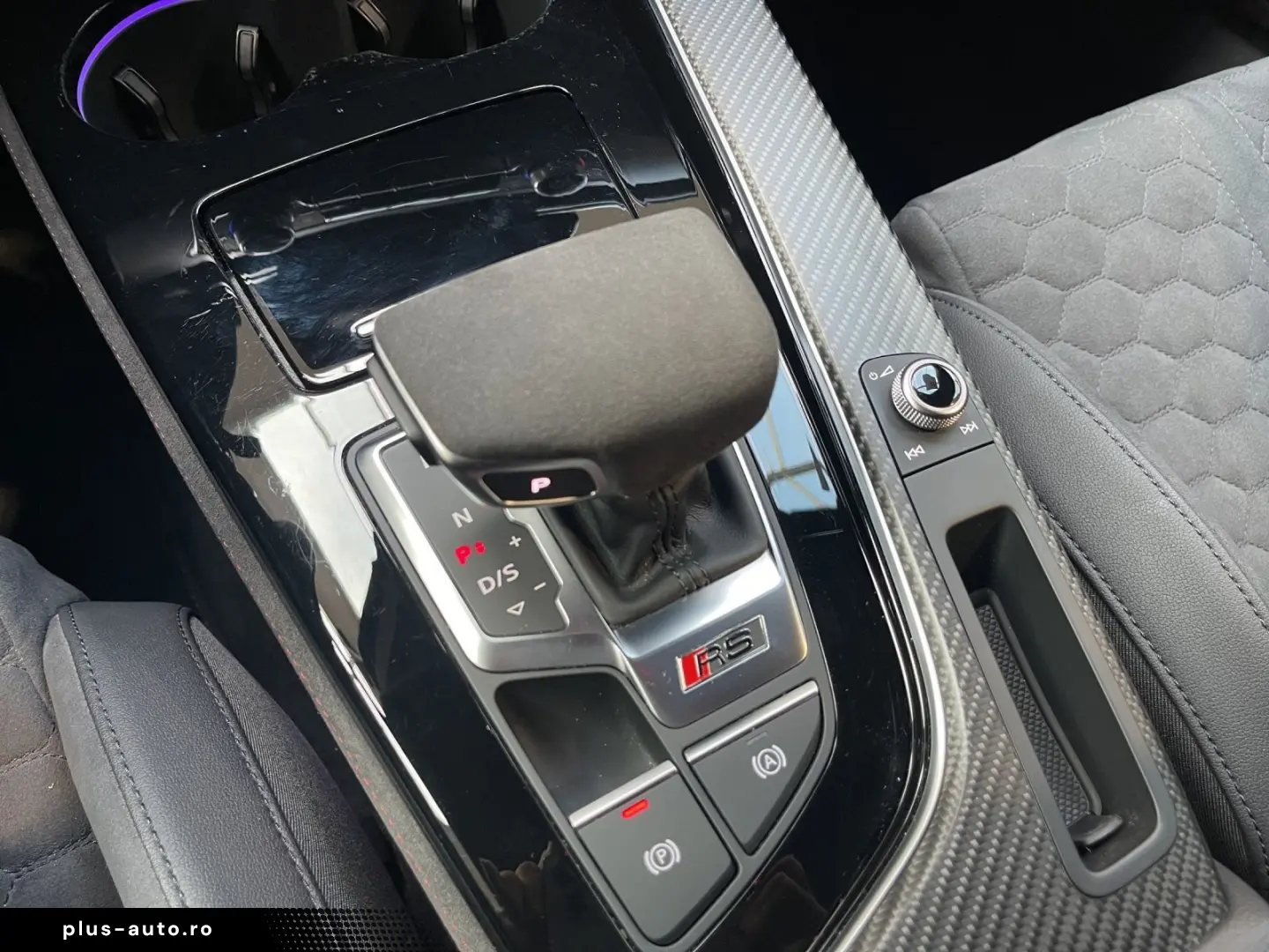 AUDI RS4 Avant TFSI Q SPORT-AGA  MATRIX HuD NAVI