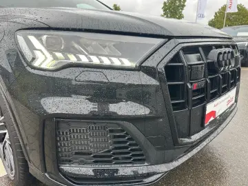 AUDI SQ7 TFSI competitionPlus 7Sitzer AHK B&O Pano