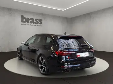 AUDI RS 4 Avant 4 331(450) kW(PS) tiptronic