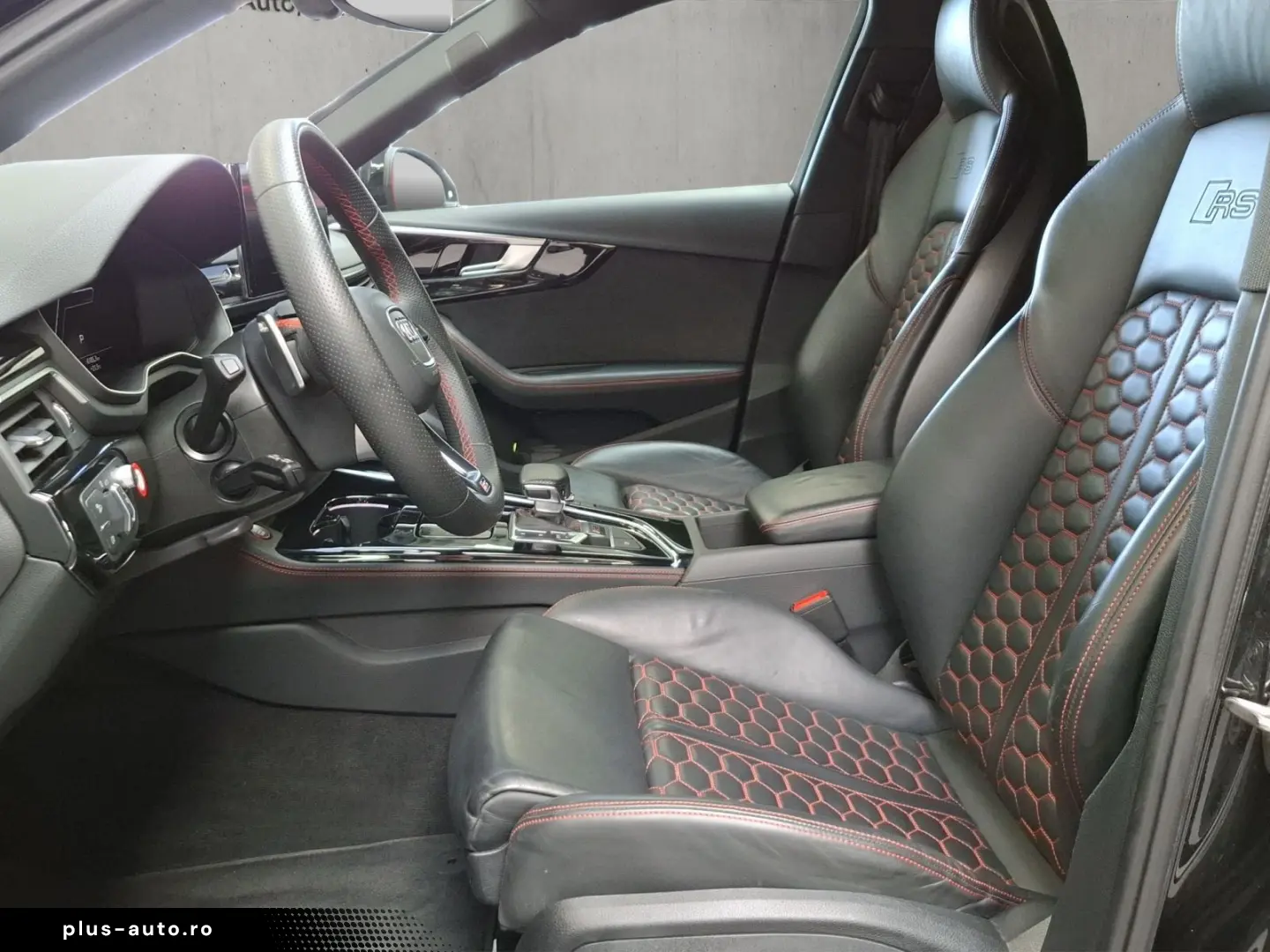 AUDI RS 4 Avant 4 331(450) kW(PS) tiptronic