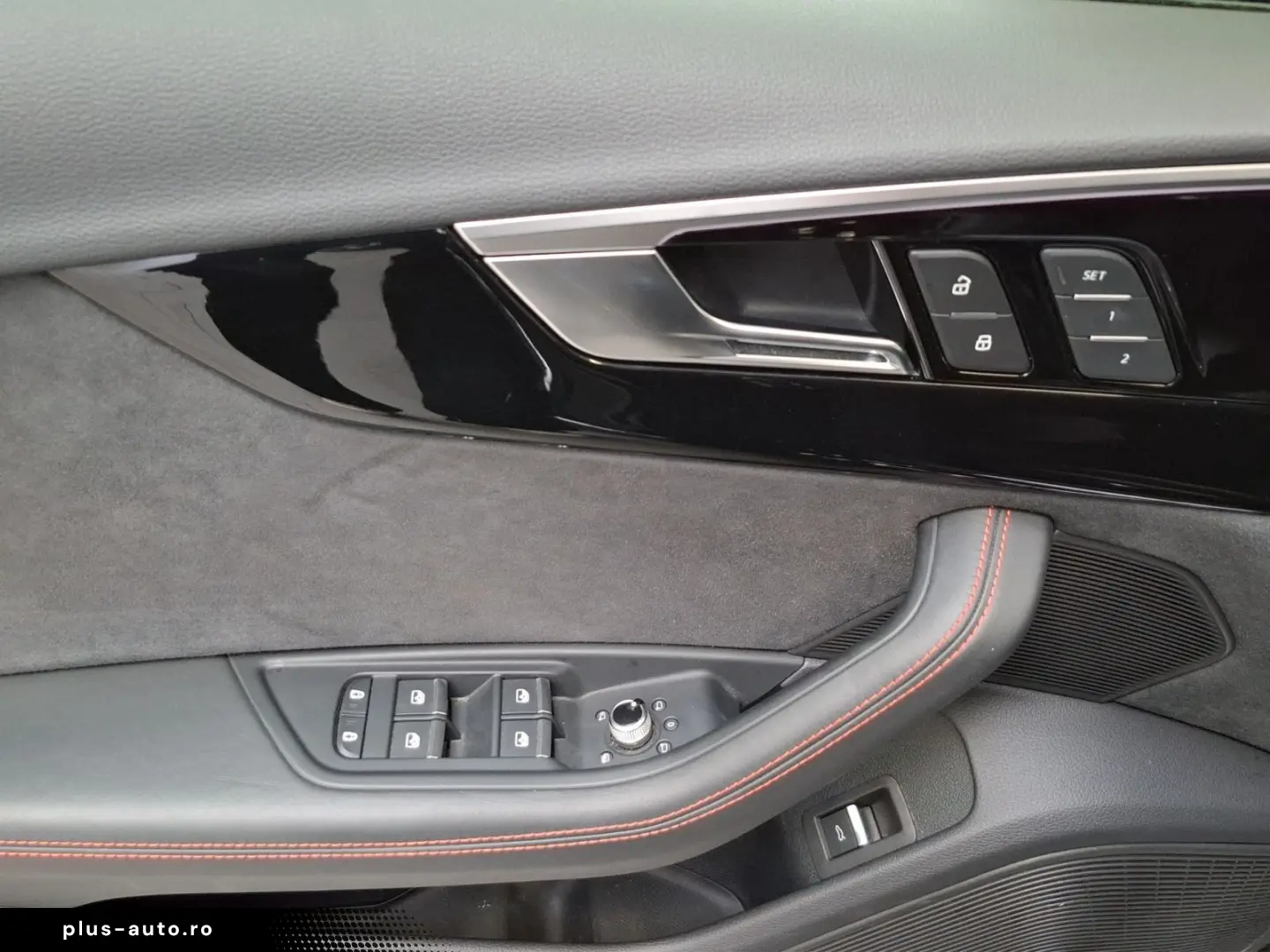 AUDI RS 4 Avant 4 331(450) kW(PS) tiptronic