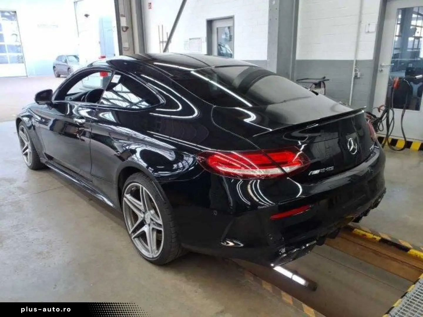 MERCEDES-BENZ C63 AMG COUPE NIGHT DISTRO  AMG-AGA PANO BURM.