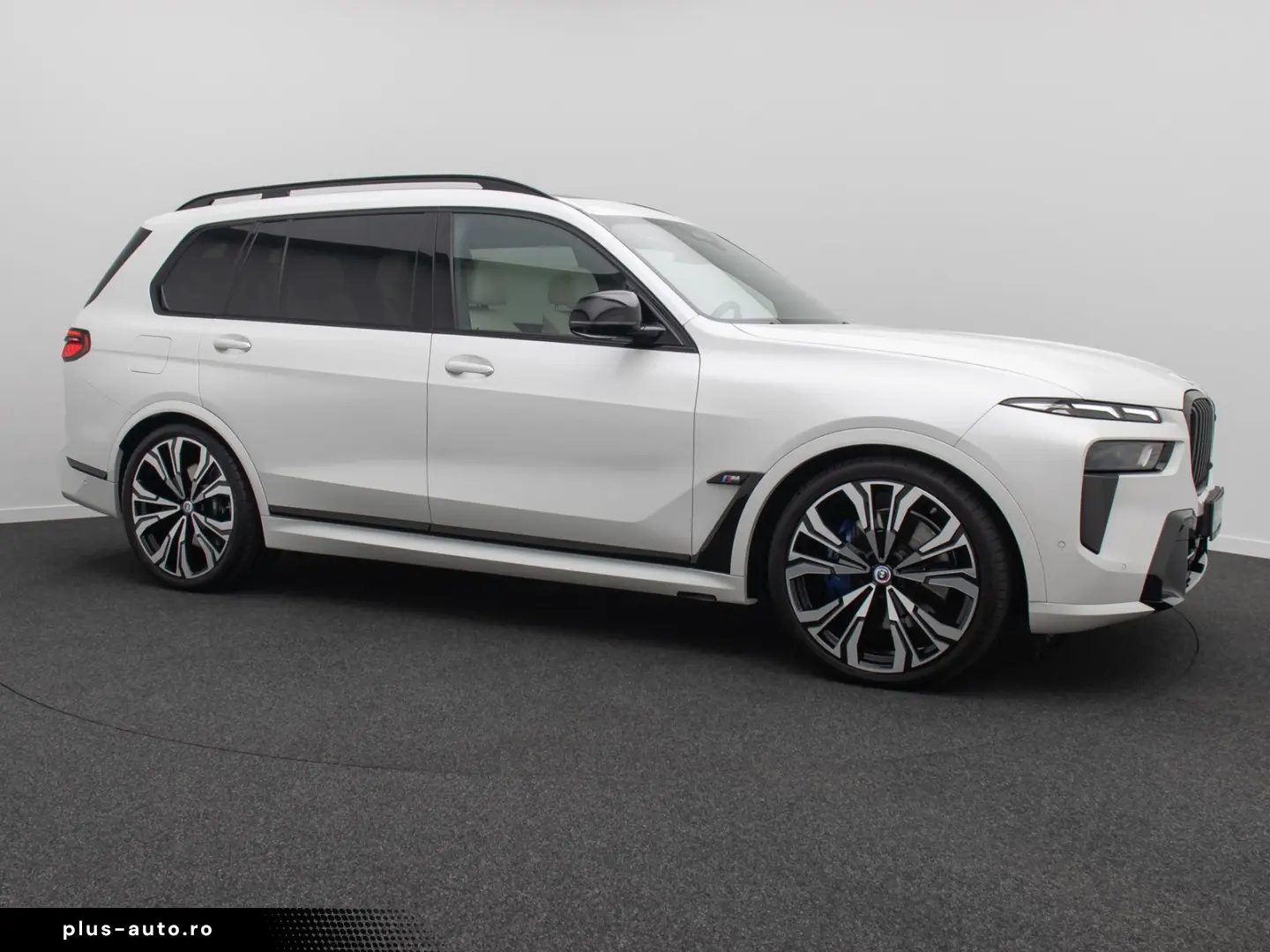 BMW X7 M60i xD Individual HUD B&W SoftCL 23Zoll VOLL