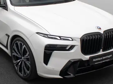 BMW X7 M60i xD Individual HUD B&W SoftCL 23Zoll VOLL
