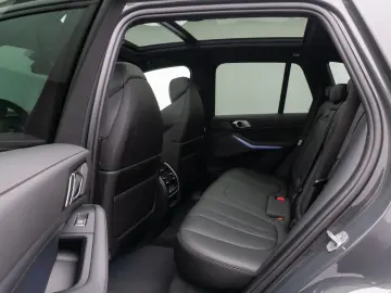 BMW X5 xD30d M Sport Panorama Laser 360 HUD DAB H K