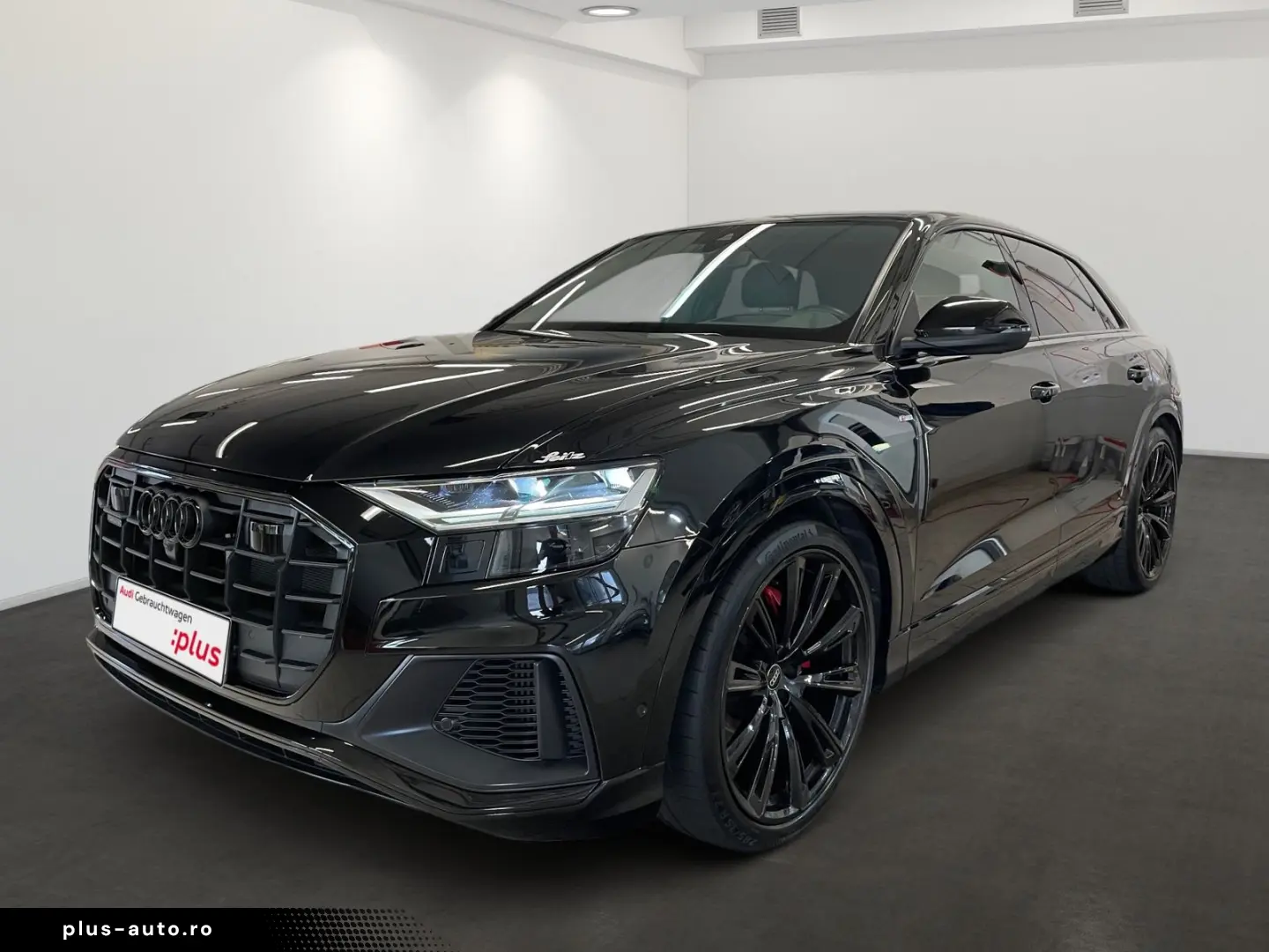 AUDI Q8 55 TFSI quattro  AHK HEAD-UP PANO B&O
