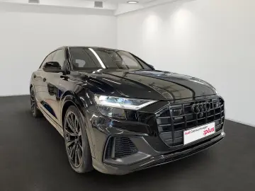 AUDI Q8 55 TFSI quattro  AHK HEAD-UP PANO B&O