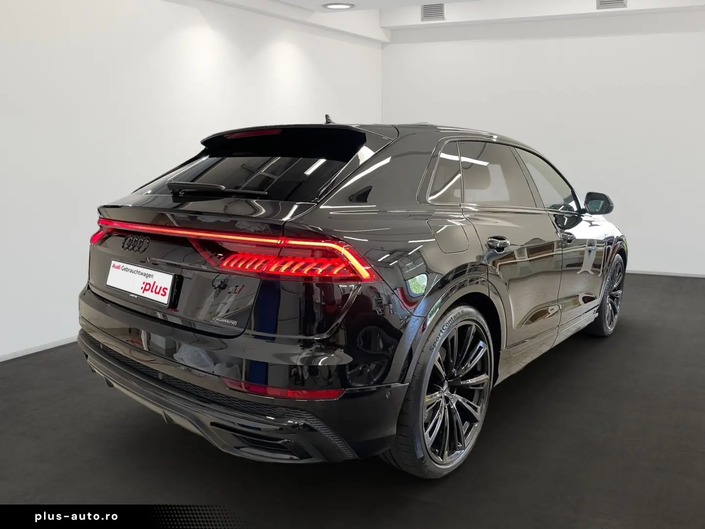 AUDI Q8 55 TFSI quattro  AHK HEAD-UP PANO B&O