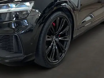 AUDI Q8 55 TFSI quattro  AHK HEAD-UP PANO B&O