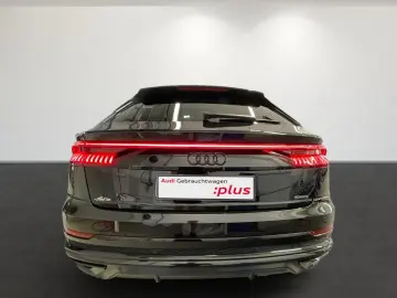 AUDI Q8 55 TFSI quattro  AHK HEAD-UP PANO B&O
