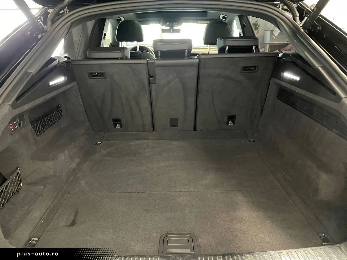 AUDI Q8 55 TFSI quattro  AHK HEAD-UP PANO B&O
