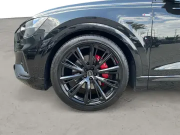 AUDI Q8 50 TDI quattro S-line Competition B&O Carbon