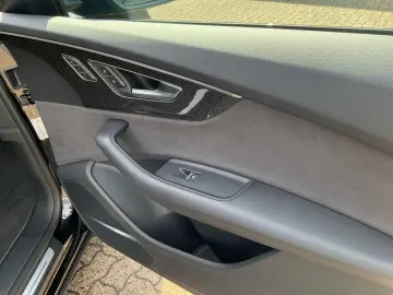 AUDI Q8 50 TDI quattro S-line Competition B&O Carbon