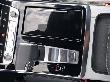 AUDI Q8 50 TDI Q 2x S LINE LM21 OPS  MATRIX STDHZG